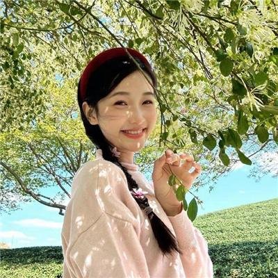 暗红